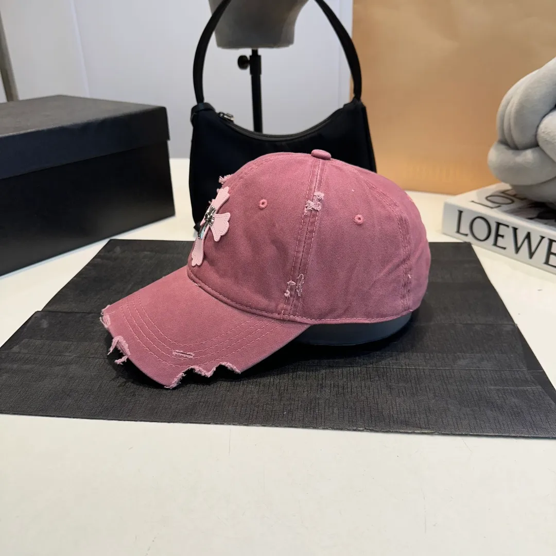 P60 Chrome Hearts 💓Early spring Korean style fashion retro distressed hole hat worn design versatile baseball cap peaked cap